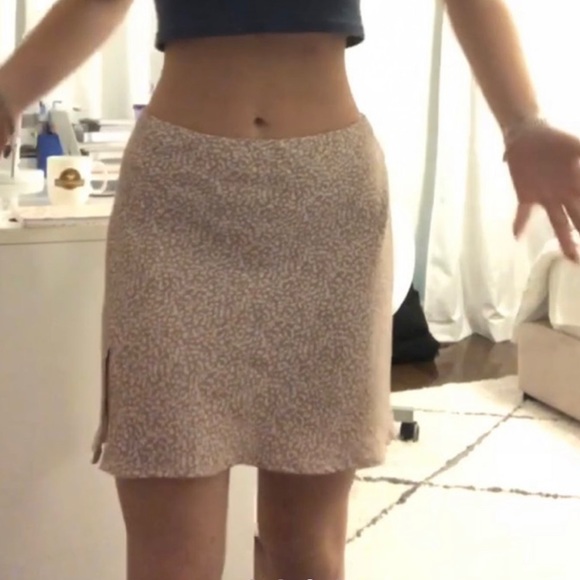 Princess Polly mini skirt - Picture 3 of 4